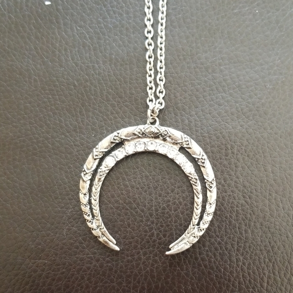 Necklace - Picture 2 of 3